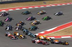 开云体育-梅赛德斯完胜索伯车队，维斯塔潘状态火热