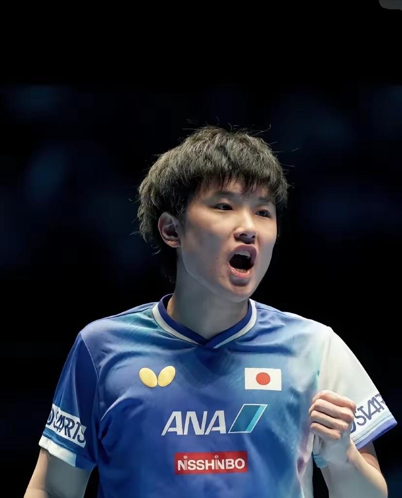 法国乒乓球队力克韩国乒乓球队，张本智和高光表现