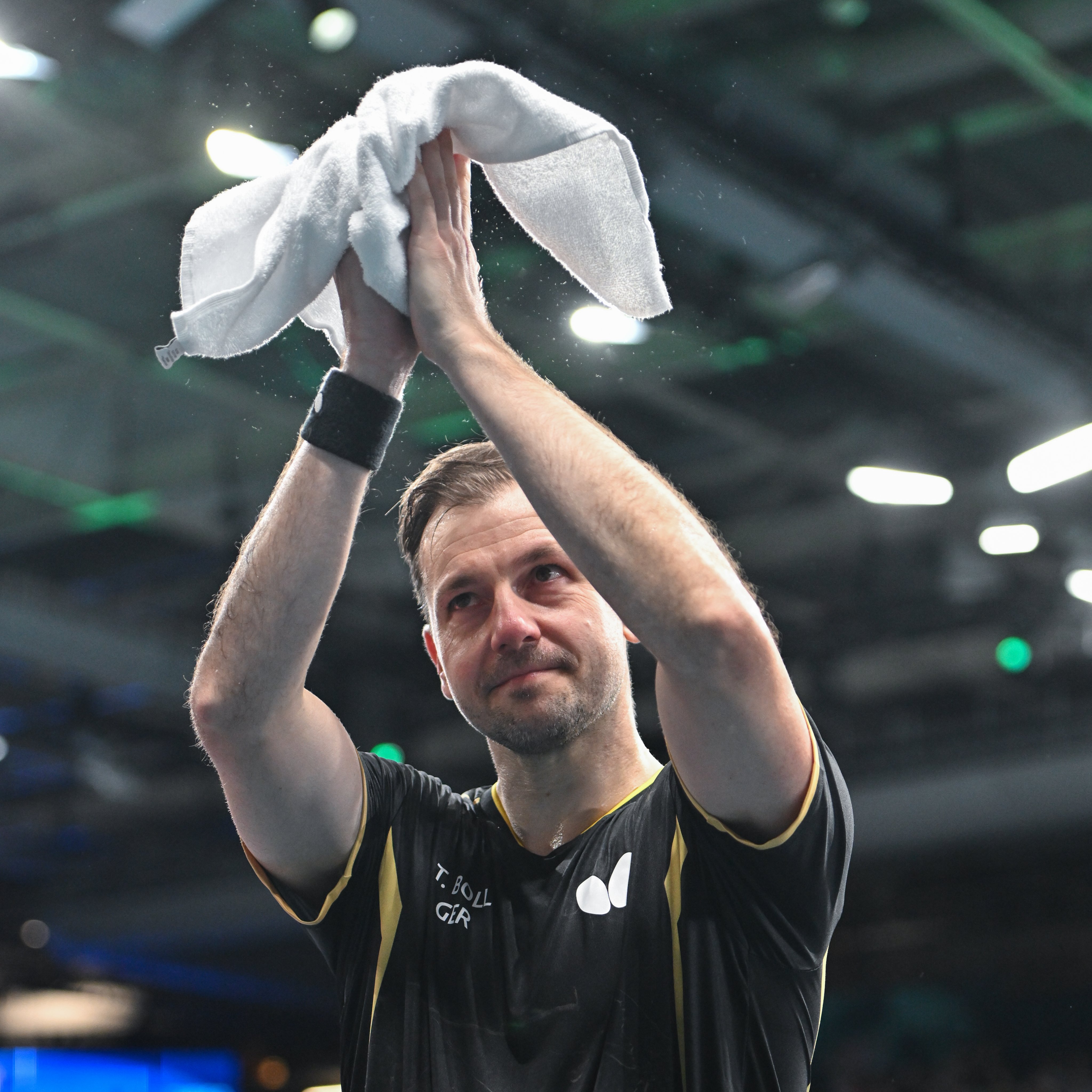 英国乒乓球队绝杀韩国乒乓球队,波尔统治全场的简单介绍 英国乒乓球队绝杀韩国乒乓球队,波尔统治全场的简单介绍