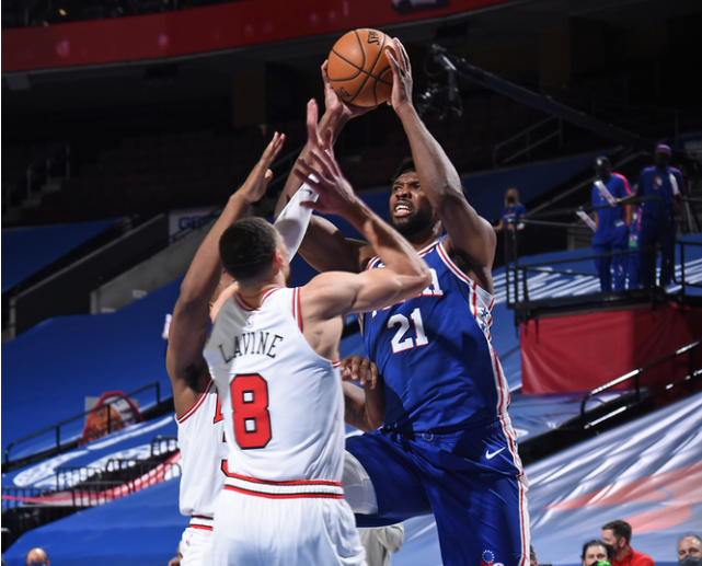 瓦伦西亚力克里昂,马夏尔统治全场 瓦伦西亚力克里昂,马夏尔统治全场