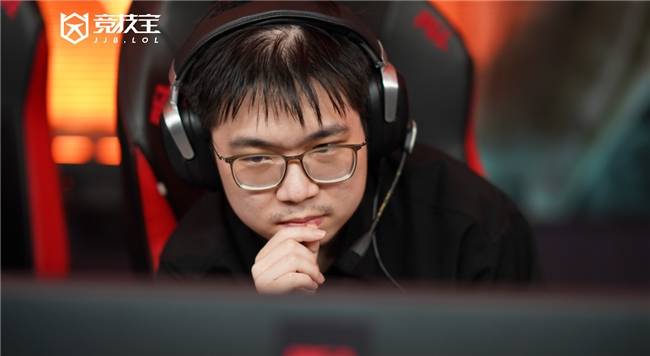 TI国际邀请赛选手爆冷获胜，专家预测失准