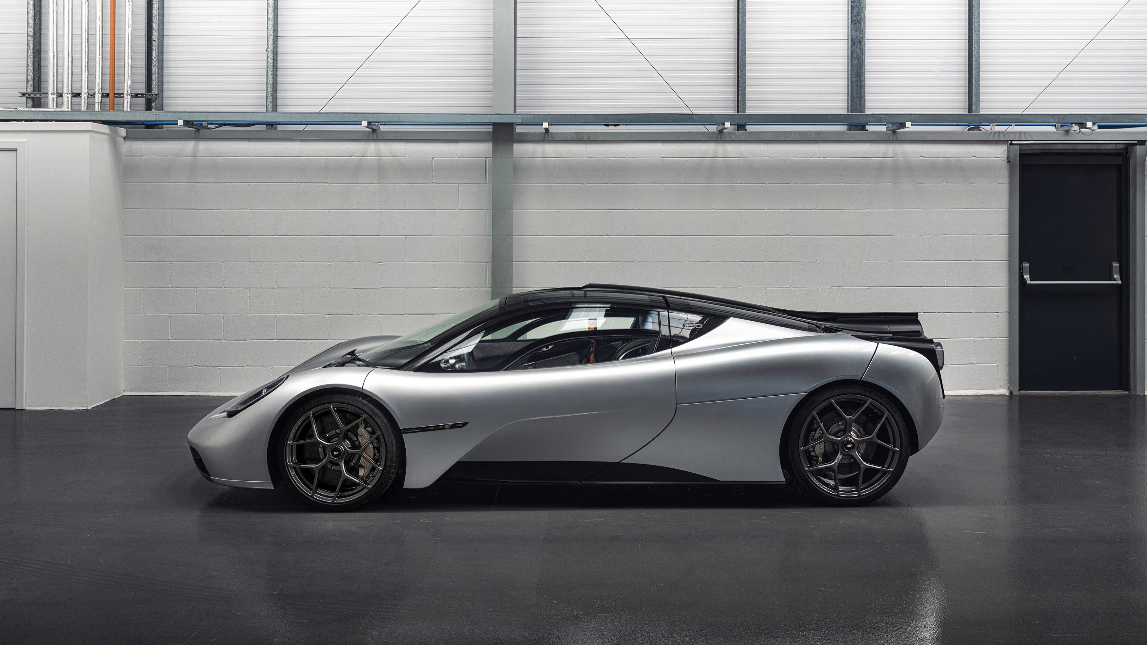 阿坎吉防守坚如磐石，巴拉圭对阵牙买加激战中的高光表现