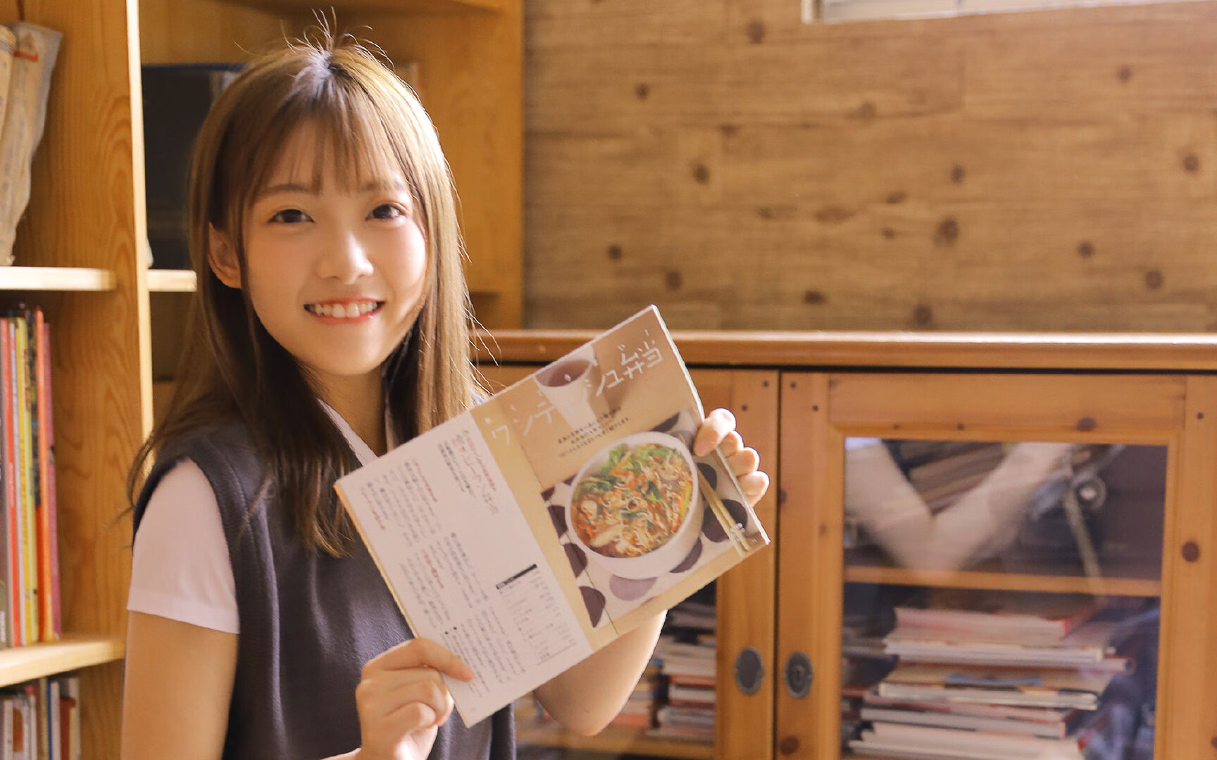 0.7秒载入史册！杜兰特极限一传，太阳绝境逆袭活塞