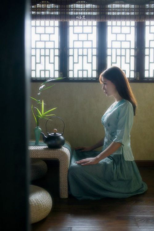 跨越大洋的哲学对局，当恩比德的绝对统治遇见深圳队的混沌韧性